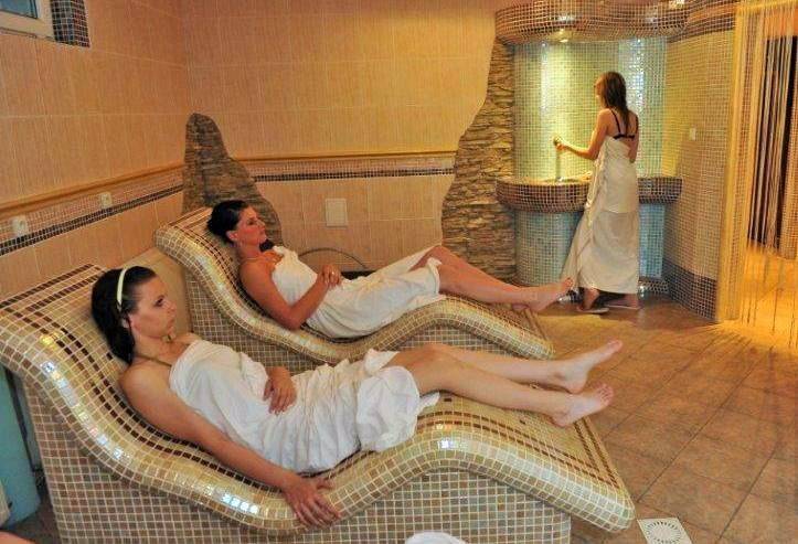Romantic wellness stay