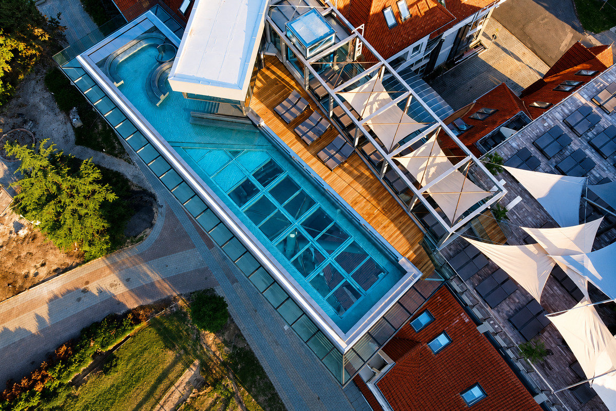 Accommodation with half board 