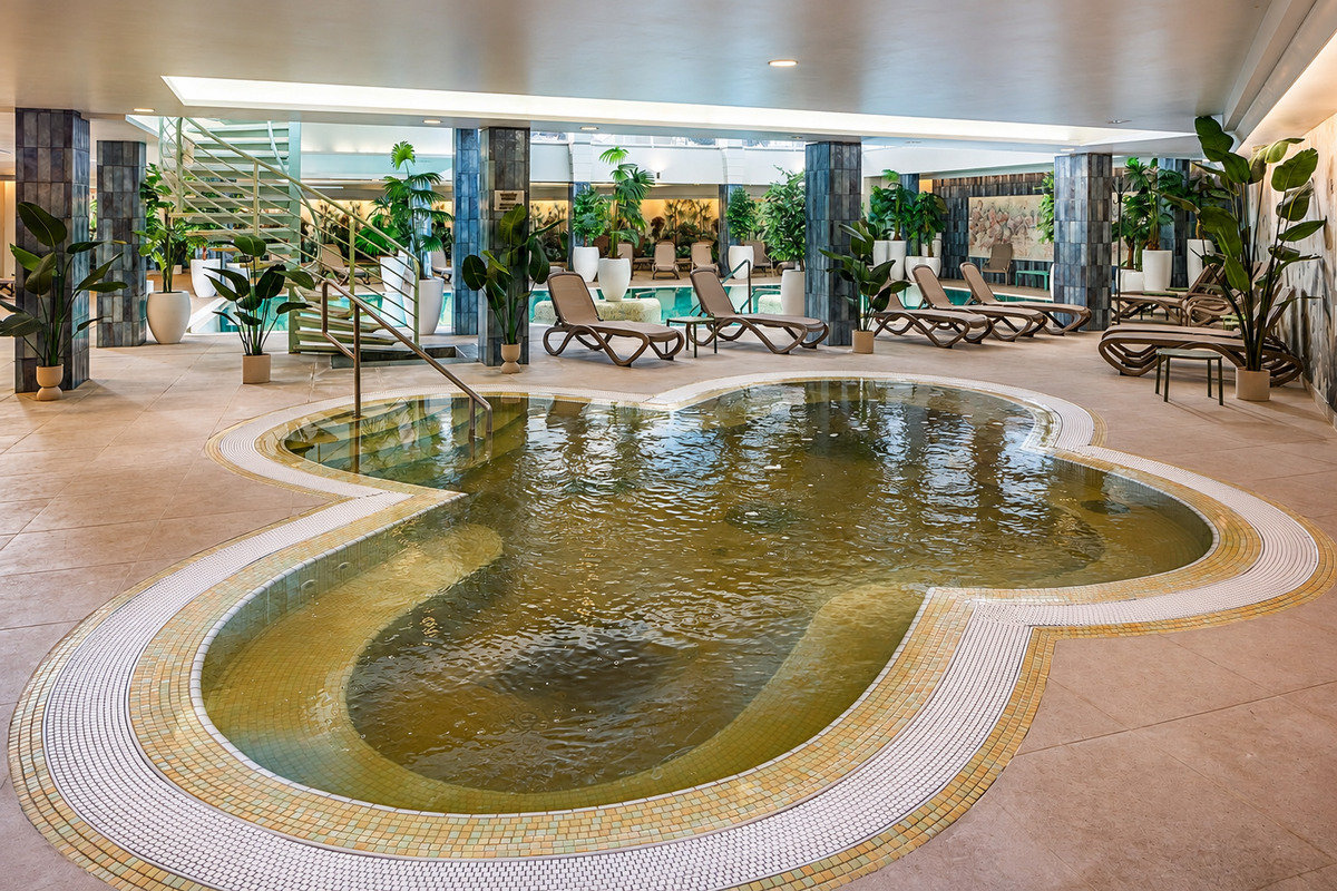 Atlantis experiences