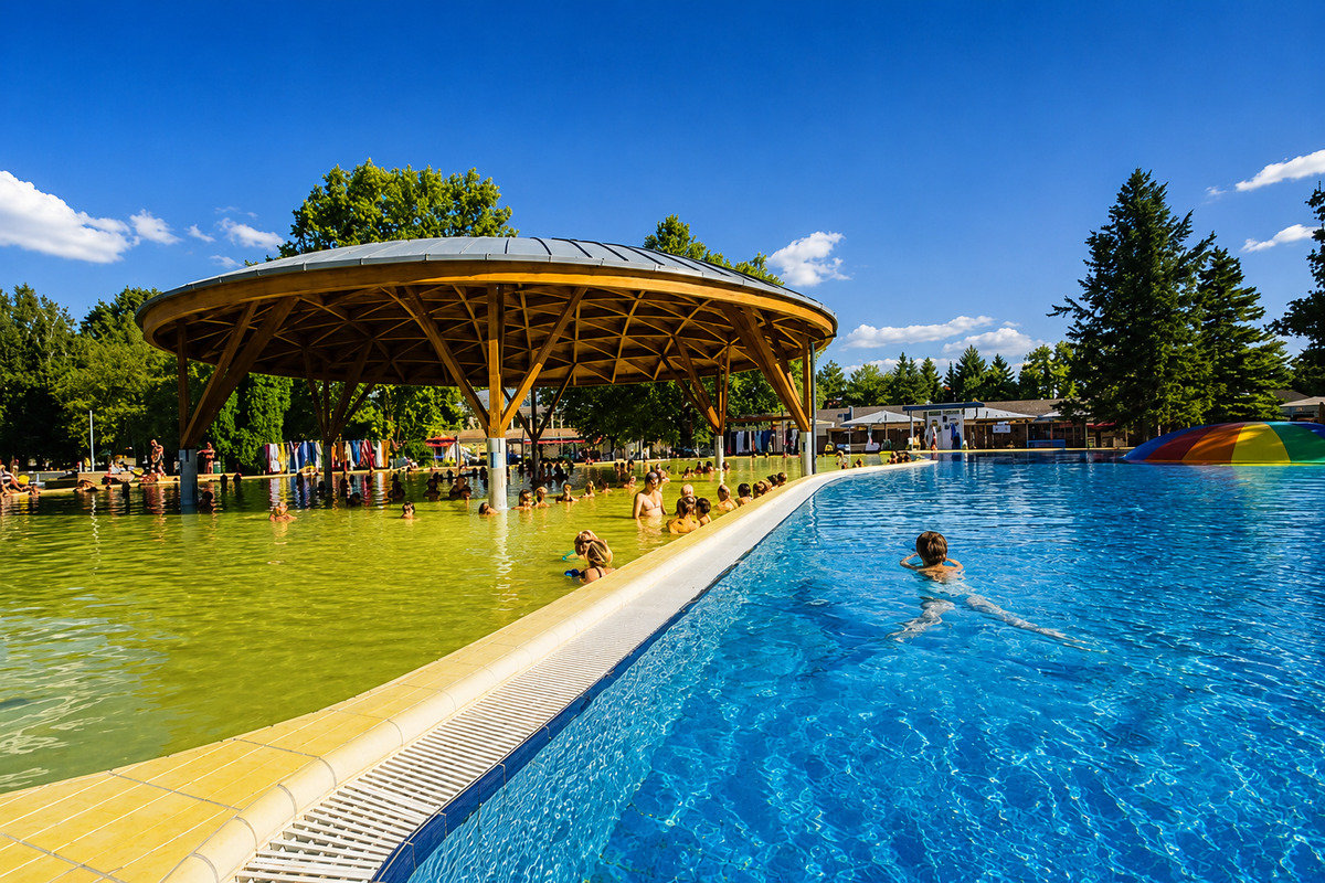 Holidays 2026 - Repce Gold