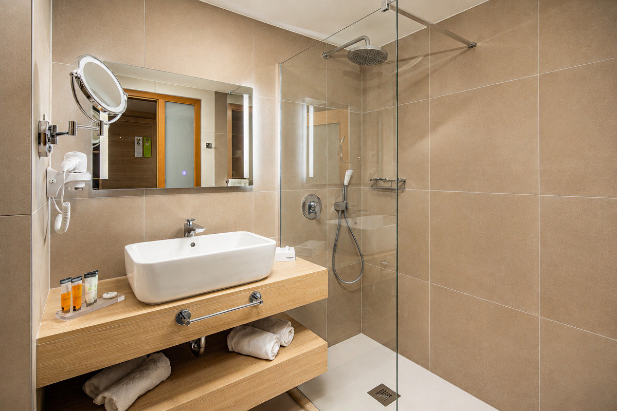 Comfort View (Classic) Room
