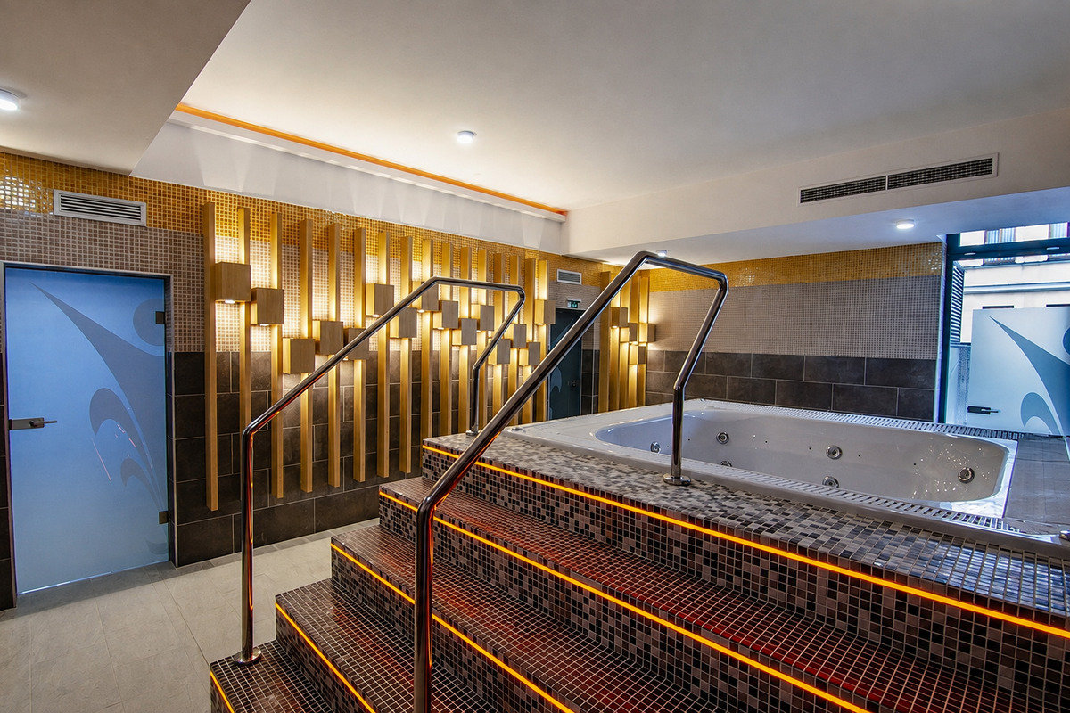 Hotel SLOVAKIA ***