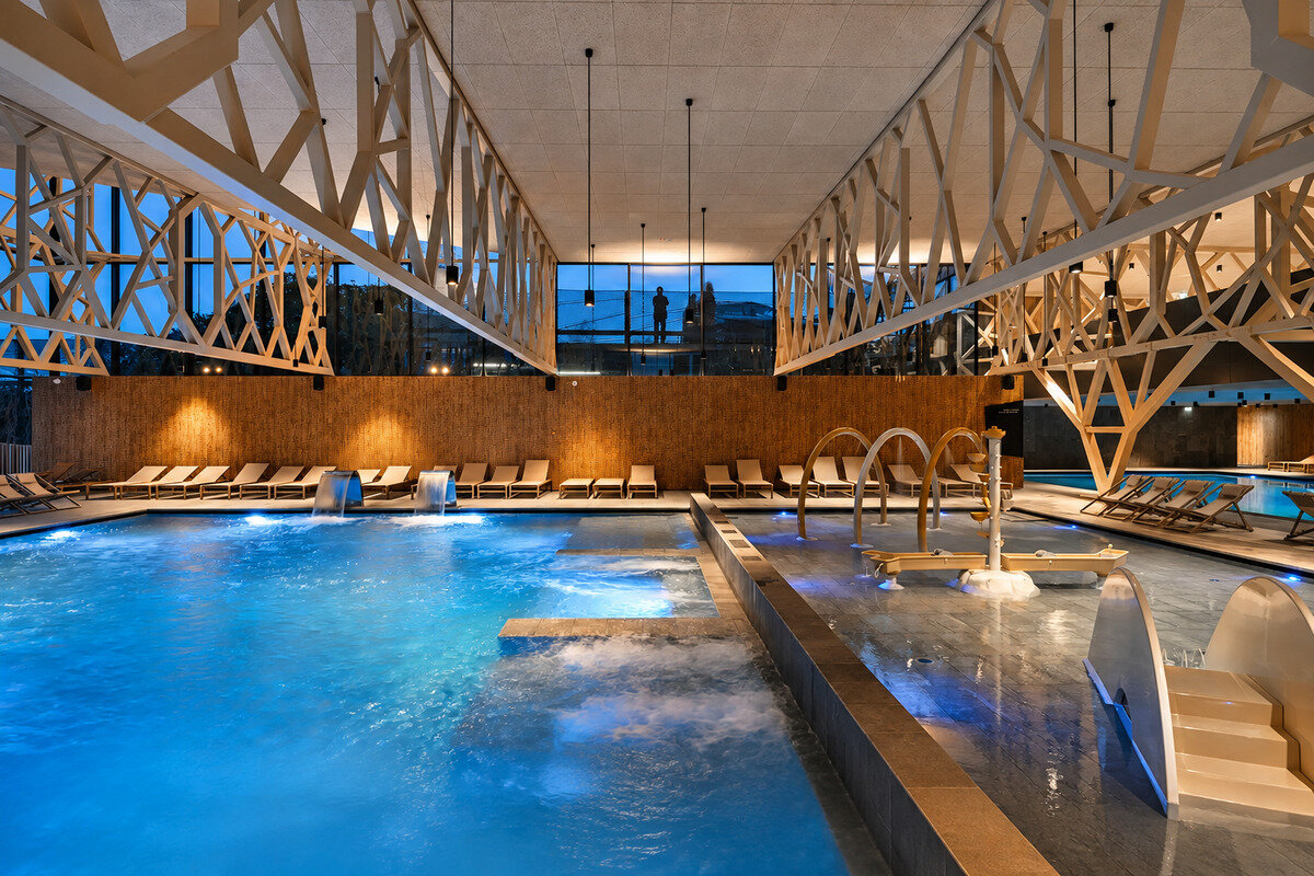 Indoor relaxation pool 